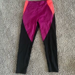 Size 12 Victoria’s Secret Sweat on Point Leggings